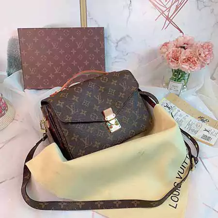 ブランド ルイヴィトン/LV バッグ